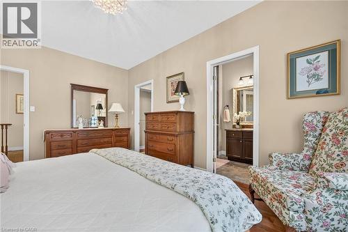 18 Heathcote Court, Grimsby, ON 
