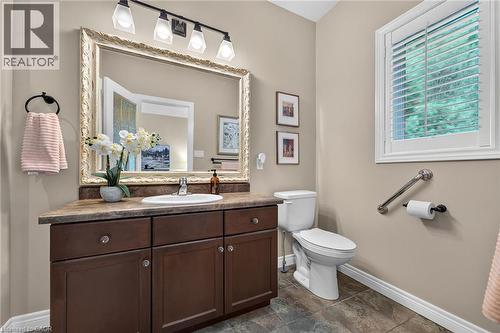 18 Heathcote Court, Grimsby, ON 