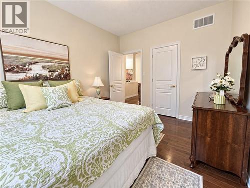 18 Heathcote Court, Grimsby, ON 