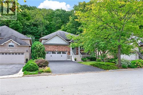 18 Heathcote Court, Grimsby, ON 