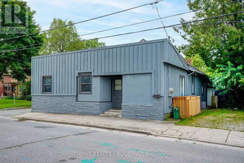 86 Wilson Avenue, London North (North N), ON 