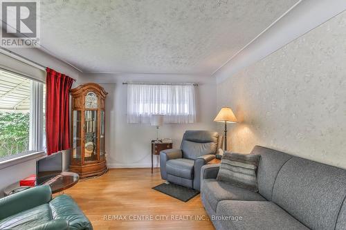 10 Concession Street E, Tillsonburg, ON 