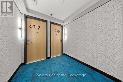 618 - 161 LAURIER AVENUE W , Ottawa, Ontario K1P 5J2 4