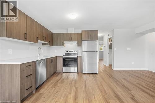 46 PIETZ Avenue Unit# 4 , Welland, Ontario L3C 1Z5 5