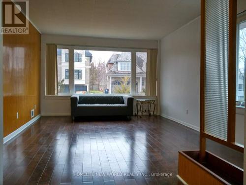 96 BERKINSHAW CRESCENT , Toronto, Ontario M3B 2T2 2