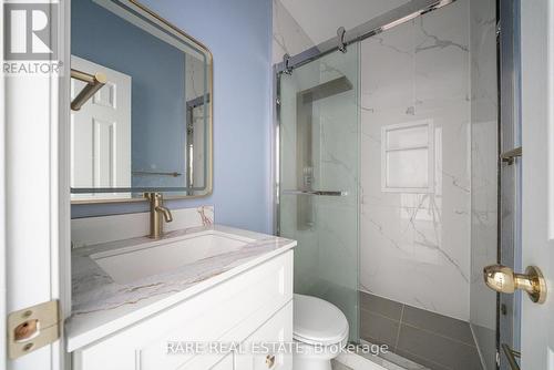 200 Bathurst Street, Toronto, ON 