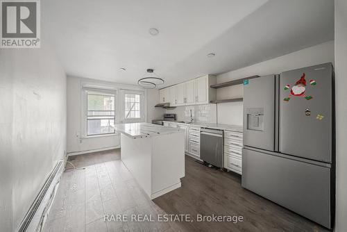 200 Bathurst Street, Toronto, ON 