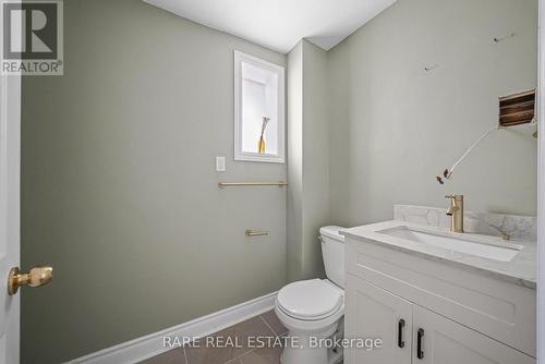 200 Bathurst Street, Toronto, ON 