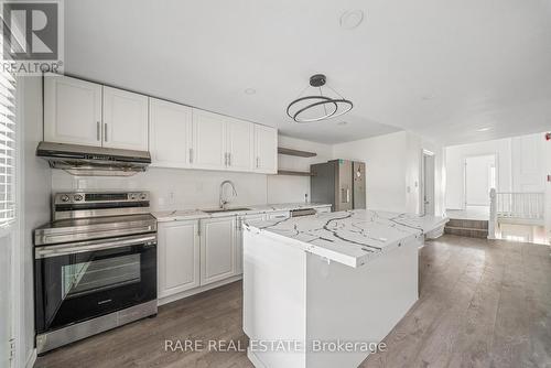 200 Bathurst Street, Toronto, ON 