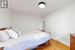 Primary Bedroom - 