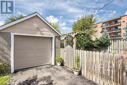 Garage - 