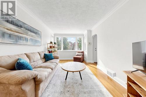 120 Pitt Avenue, Toronto, ON 