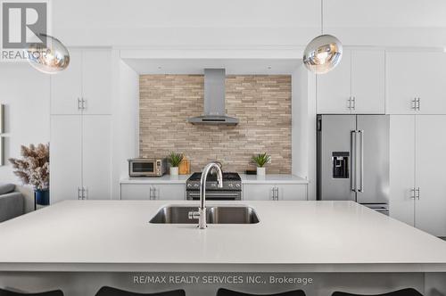 3878 Major Mackenzie Drive W, Vaughan, ON 