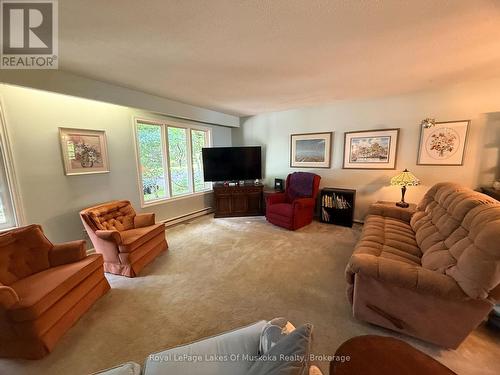 22 Westvale Drive, Bracebridge (Monck (Bracebridge)), ON 