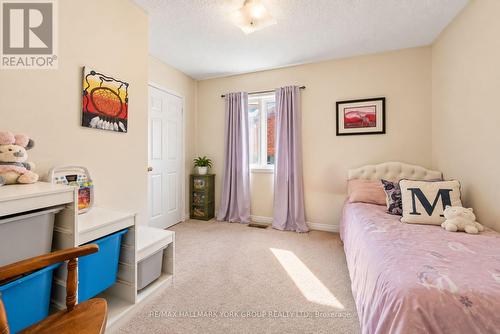 537 Walpole Crescent, Newmarket, ON 
