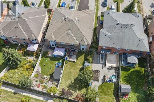 537 Walpole Crescent, Newmarket, ON 