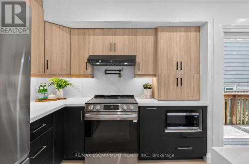 3028 Eva Drive, Burlington, ON 