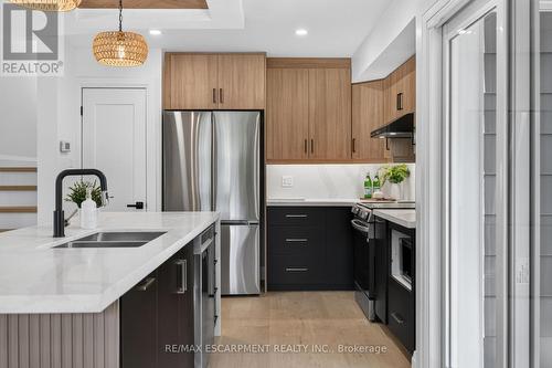 3028 Eva Drive, Burlington, ON 