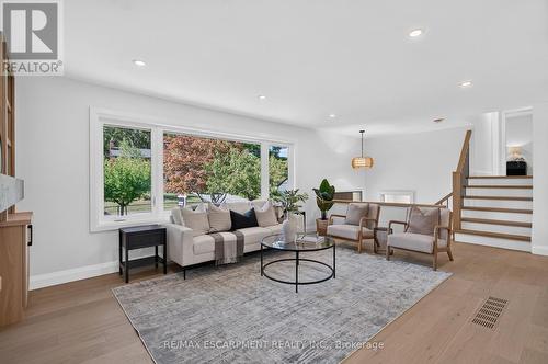 3028 Eva Drive, Burlington, ON 
