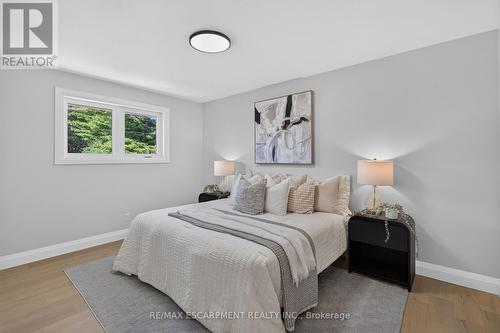 3028 Eva Drive, Burlington, ON 