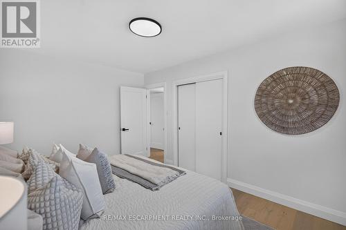 3028 Eva Drive, Burlington, ON 