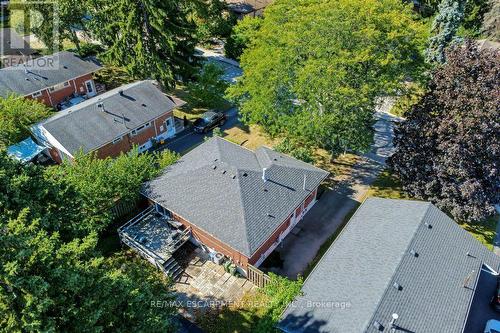 15 Carwyn Crescent, Hamilton, ON 