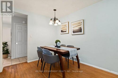 15 Carwyn Crescent, Hamilton, ON 