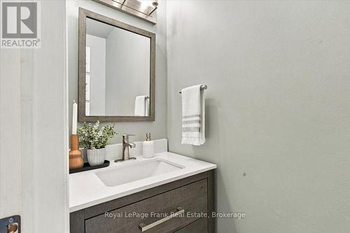 34 Freer Crescent, Ajax (Northwest Ajax), ON 