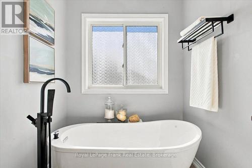 34 Freer Crescent, Ajax (Northwest Ajax), ON 