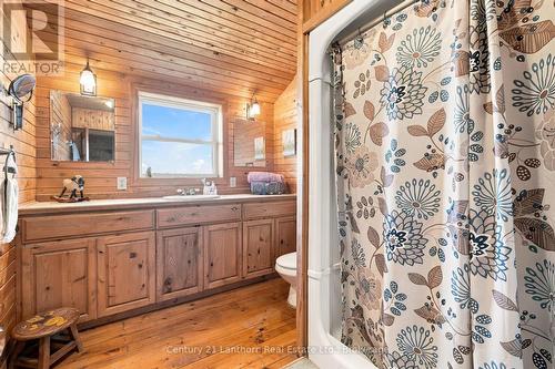 3 piece bathroom with shower - 939 Kelly Road, Prince Edward County (Athol Ward), ON 