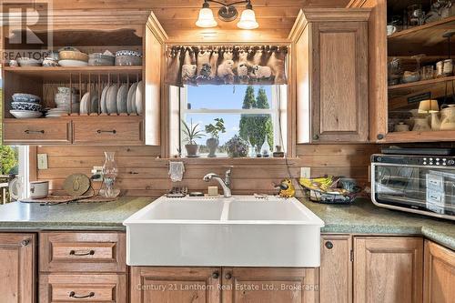 Farmhouse kitchen sink - 939 Kelly Road, Prince Edward County (Athol Ward), ON 