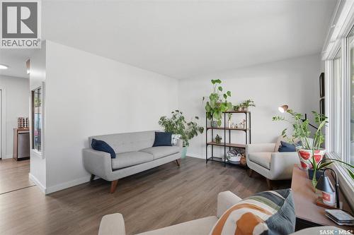 49 Mackenzie Crescent, Saskatoon, SK 