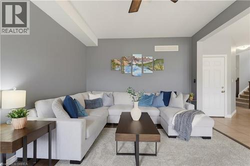 21 Irongate Drive, Paris, ON 
