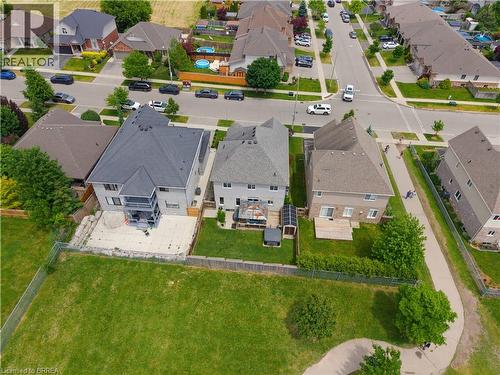 21 Irongate Drive, Paris, ON 