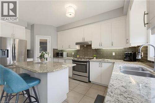 21 Irongate Drive, Paris, ON 