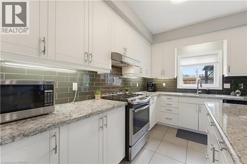 21 Irongate Drive, Paris, ON 