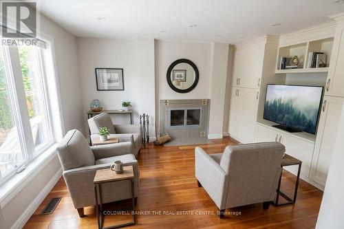 Family Room - 11 Ramsden Crescent, East Gwillimbury, ON 