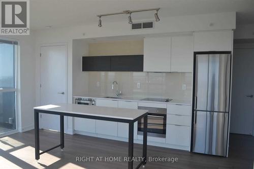 2009 - 20 THOMAS RILEY ROAD , Toronto, Ontario M9B 0C3 3