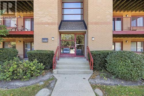 1611 - 1480 Pilgrims Way, Oakville, ON 