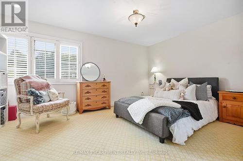 18 Blackberry Place, Hamilton, ON 