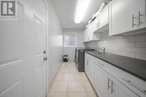 795 Robert Ferrie Drive, Kitchener, ON 