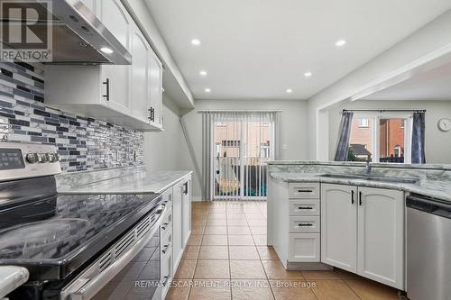 31 Peachwood Crescent, Hamilton, ON 