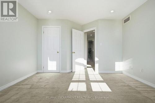 31 Peachwood Crescent, Hamilton, ON 