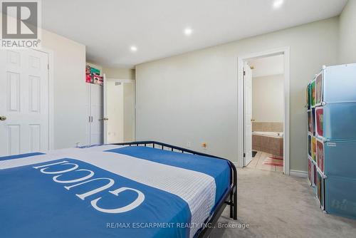 31 Peachwood Crescent, Hamilton, ON 