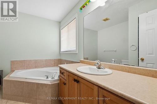 31 Peachwood Crescent, Hamilton, ON 