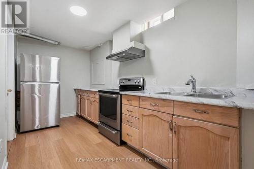 31 Peachwood Crescent, Hamilton, ON 