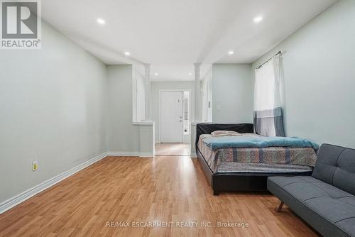 31 Peachwood Crescent, Hamilton, ON 