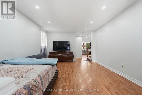 31 Peachwood Crescent, Hamilton, ON 