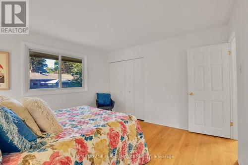 25 Thorncliff Place, Ottawa, ON 