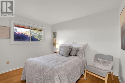 25 Thorncliff Place, Ottawa, ON 